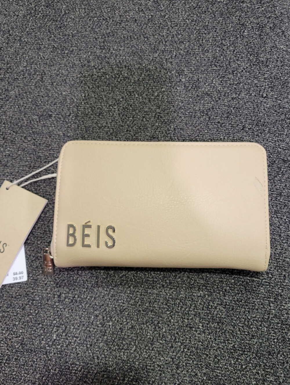 Beis The Travel Wallet in Beige The Original Launch Design Wristlet & Crossbody